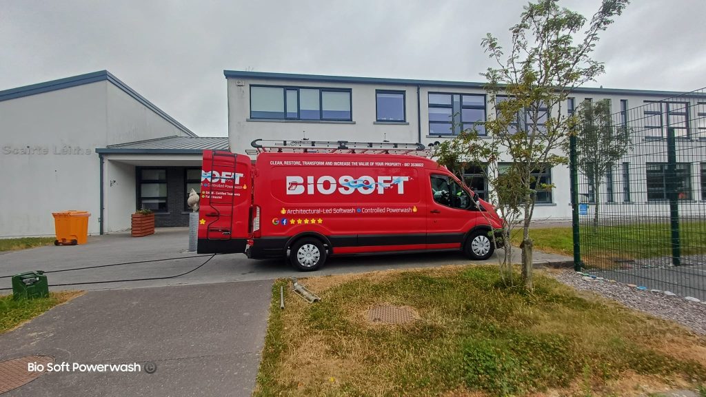 biosfot van outside school
